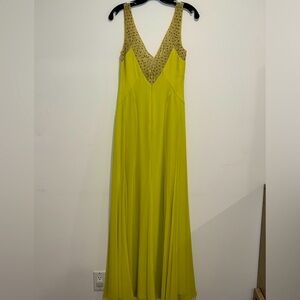 BCBGMAXAZRIA Yellow V-Neck Gown Size 4